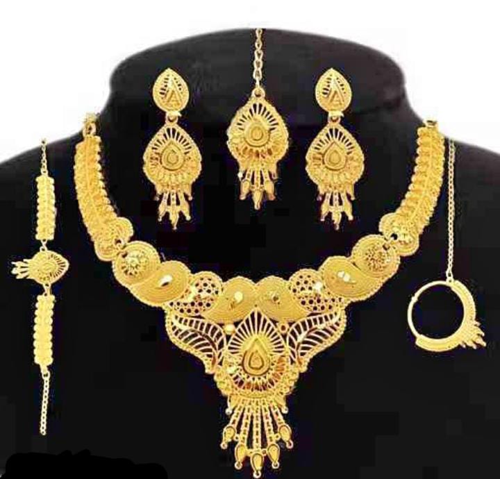 gold jewellery